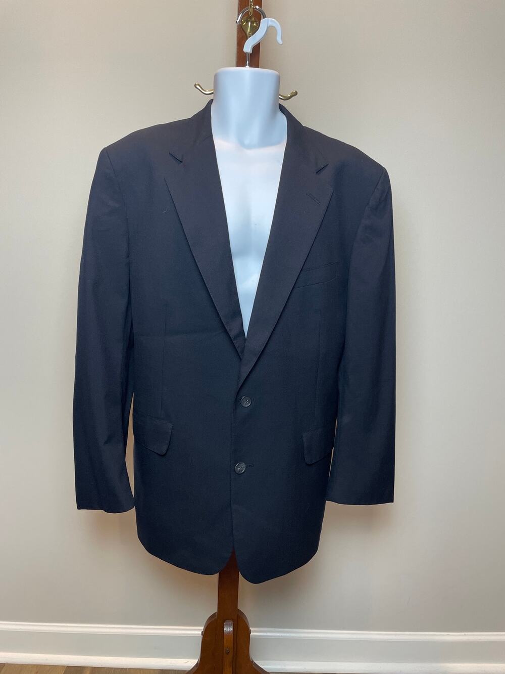 Brooks Brothers Blazer Size 44L Navy Wool 2 Button Classic Tailored Sport Coat